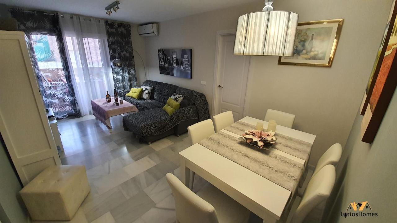 Lyrioshomes , Piscina Y Parque Infantil * Roquetas de Mar
